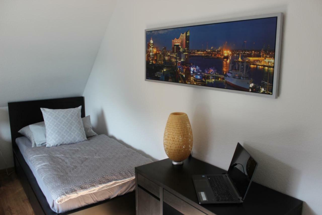 Ferienhaus An Der Grenze Zu Hamburg Zentrale Lage Neu Wulmstorf Ngoại thất bức ảnh